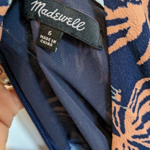 Madewell V-Neck Sleeveless Jumpsuit - Picture 2 of 2